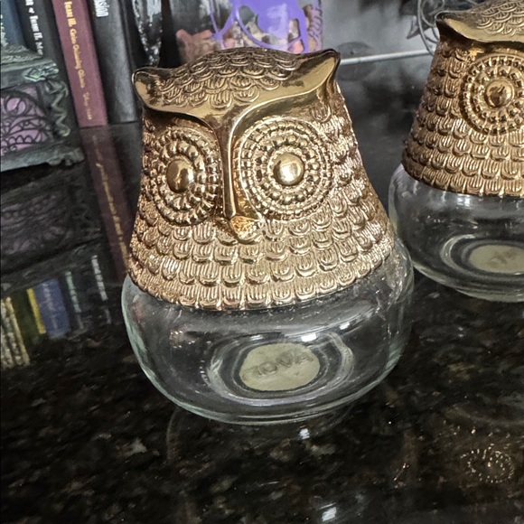 Set of Three Vintage Avon Owl Bottle / Decanter Figurine - Picture 2 of 3